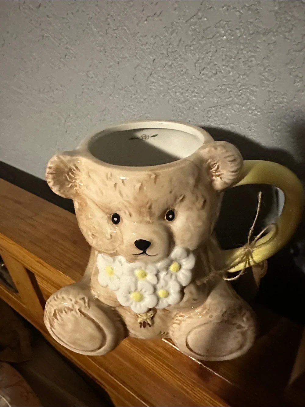 Beige Teddy Bear Ceramic Mug with Daisy Accent